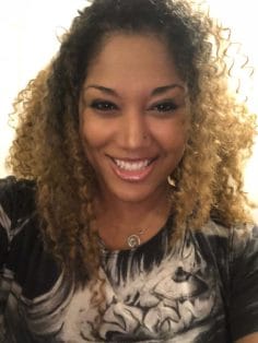 Headshot Jenny McGee