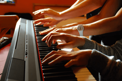 Beginner Piano | Teens with Ms. Niki