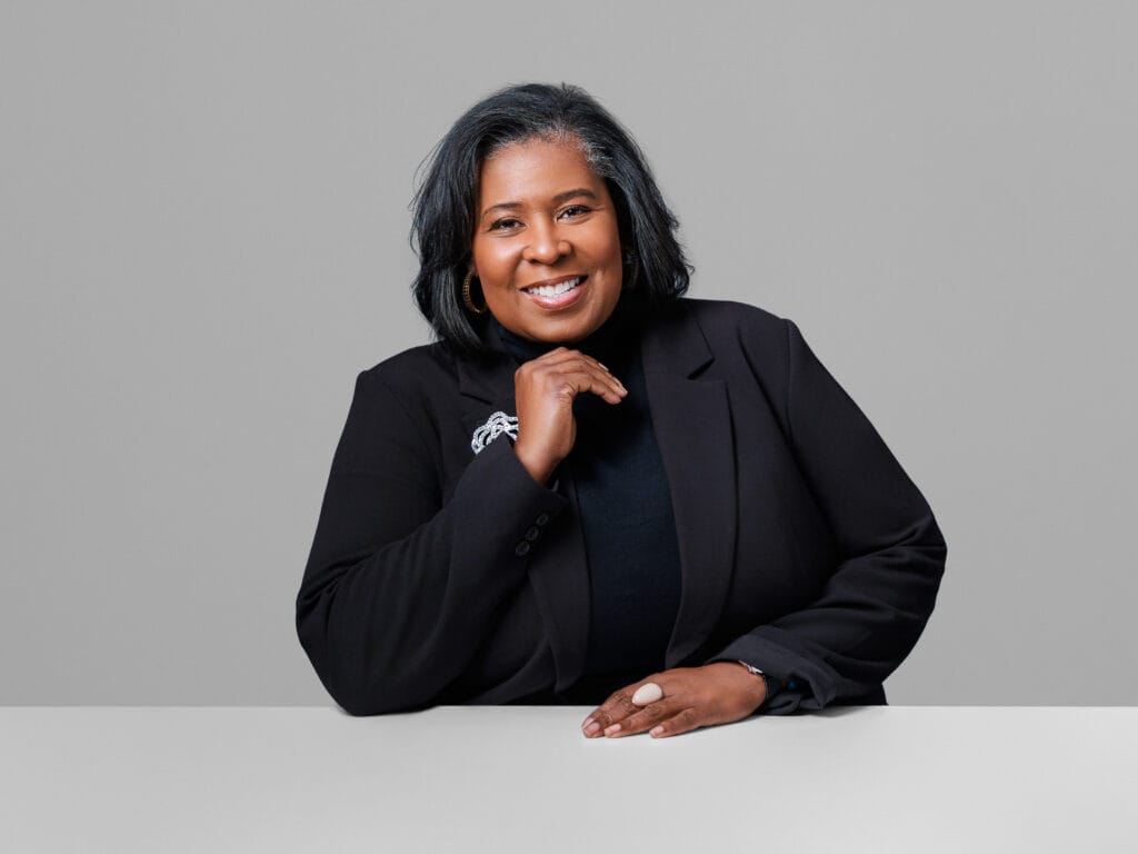 Leslie Frelow High resolution head shot